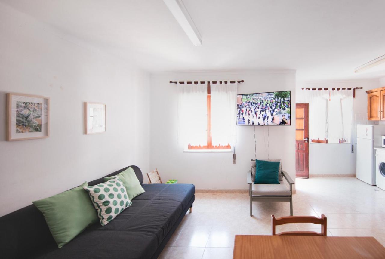 Appartamento Zambujeira Do Mar 4-Bed House Perfect For Families & Friends Esterno foto