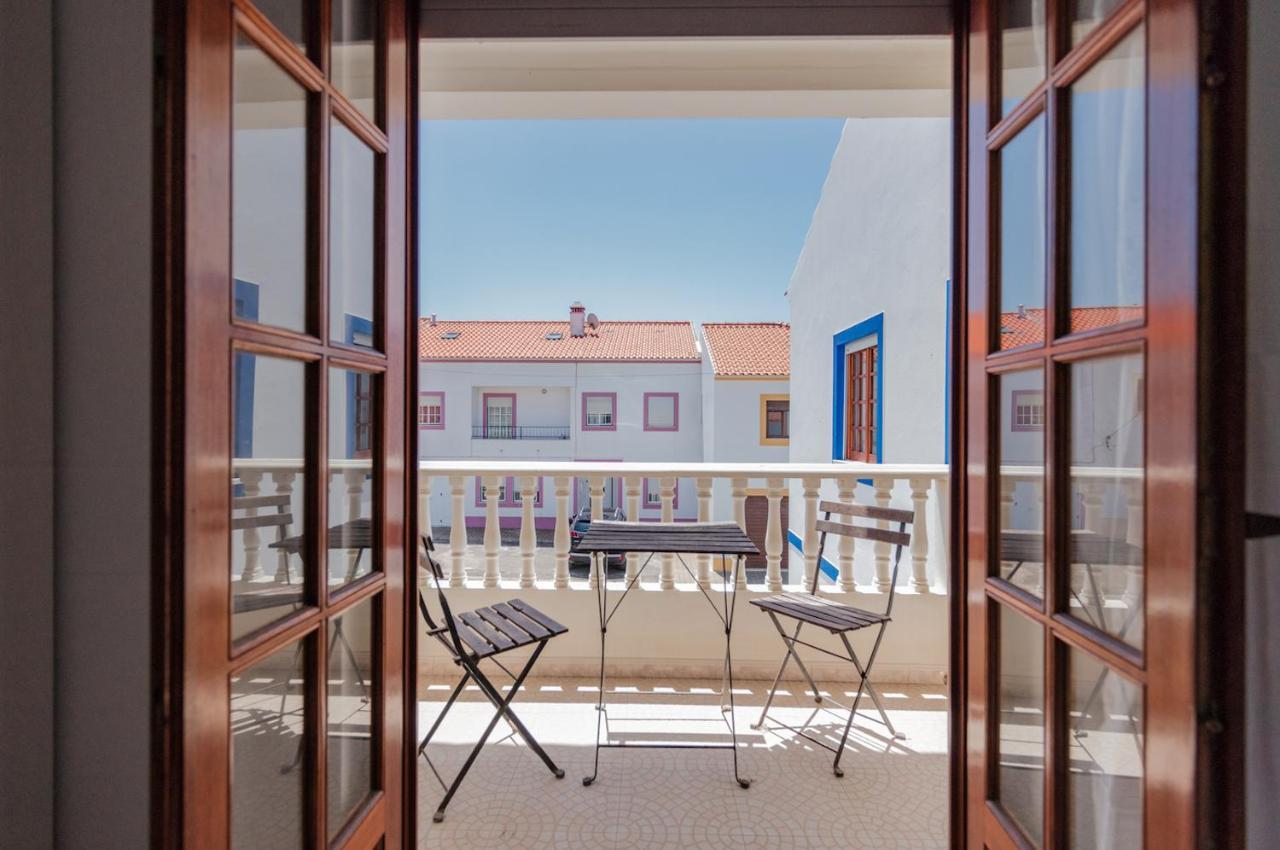 Appartamento Zambujeira Do Mar 4-Bed House Perfect For Families & Friends Esterno foto