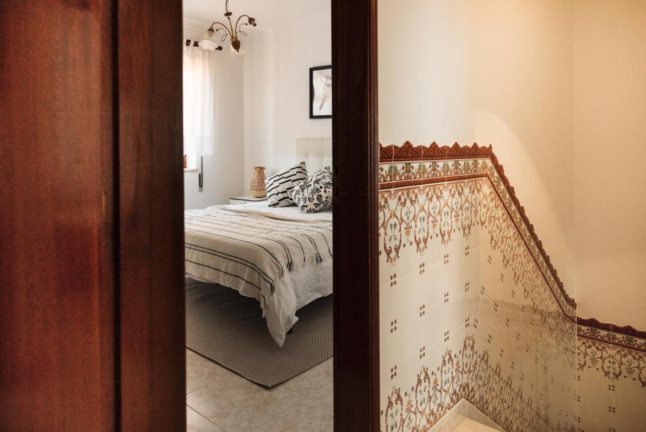Appartamento Zambujeira Do Mar 4-Bed House Perfect For Families & Friends Esterno foto