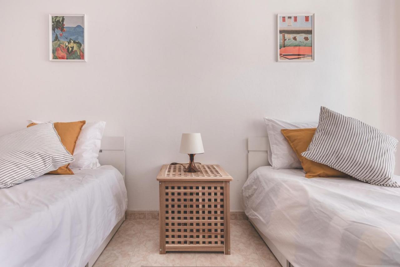 Appartamento Zambujeira Do Mar 4-Bed House Perfect For Families & Friends Esterno foto