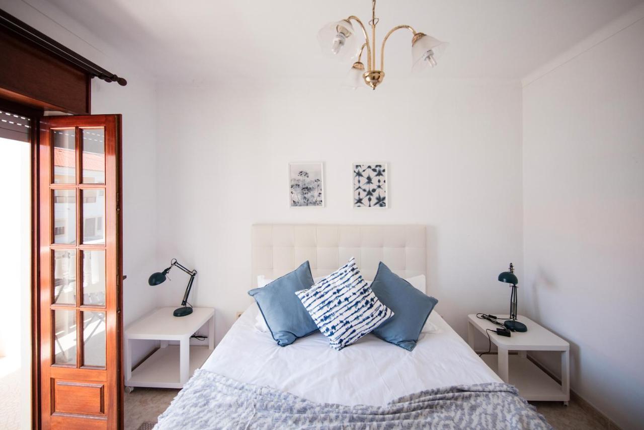 Appartamento Zambujeira Do Mar 4-Bed House Perfect For Families & Friends Esterno foto