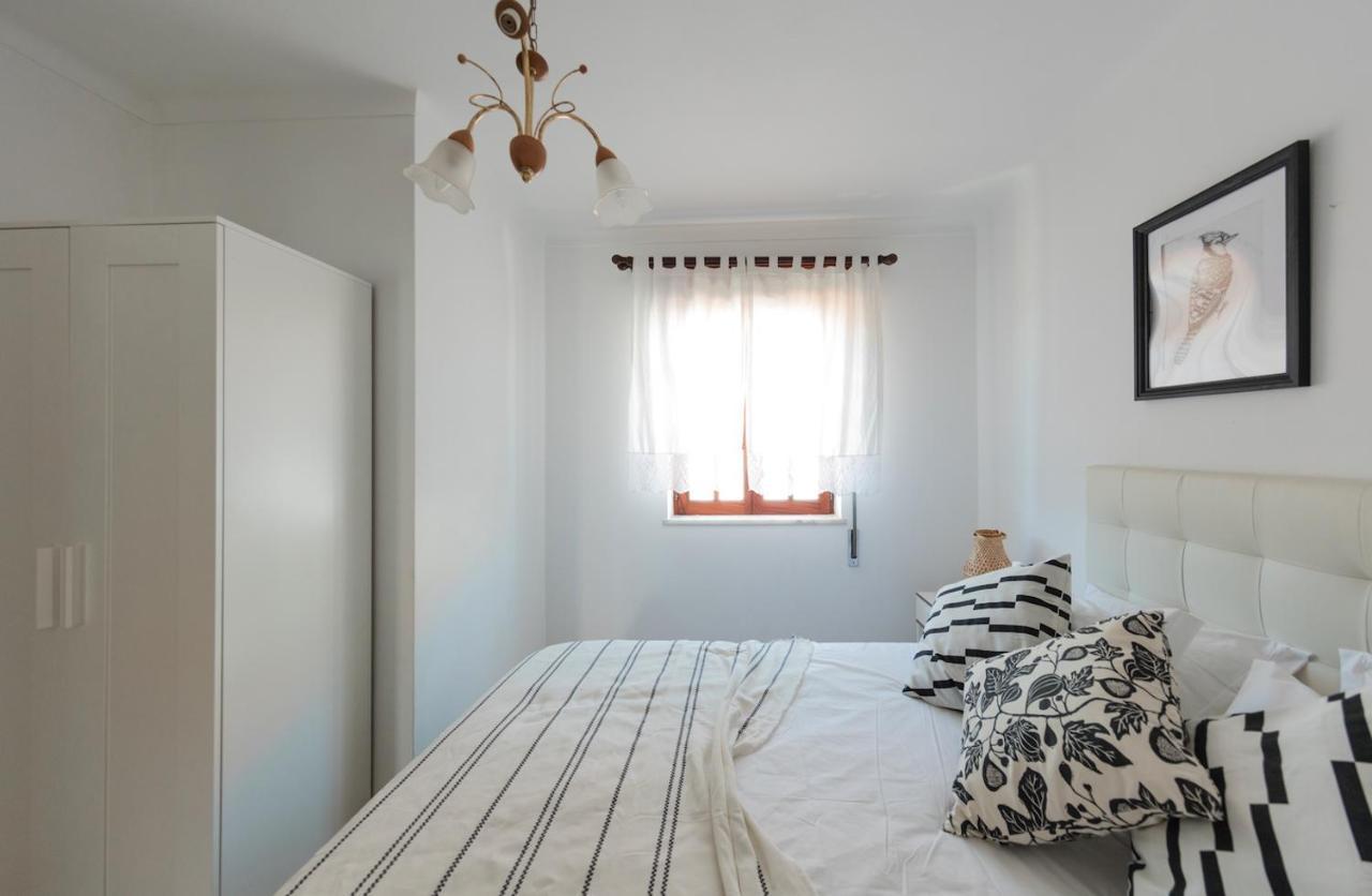 Appartamento Zambujeira Do Mar 4-Bed House Perfect For Families & Friends Esterno foto