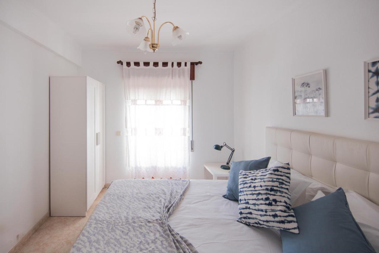 Appartamento Zambujeira Do Mar 4-Bed House Perfect For Families & Friends Esterno foto